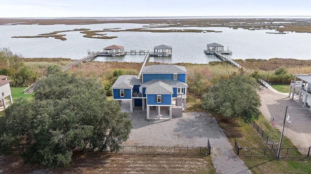Property Photo: 52486 Highway 90 Highway LA 70461
