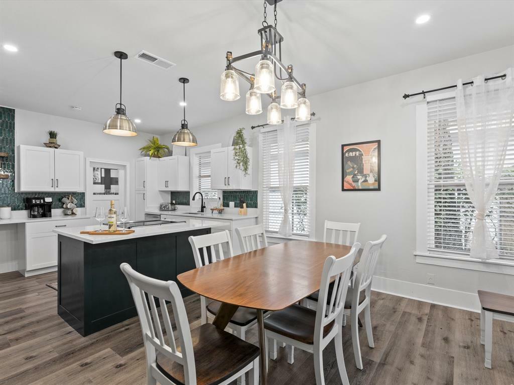 Photo de la propriété: 711 W Knox Street TX 75119