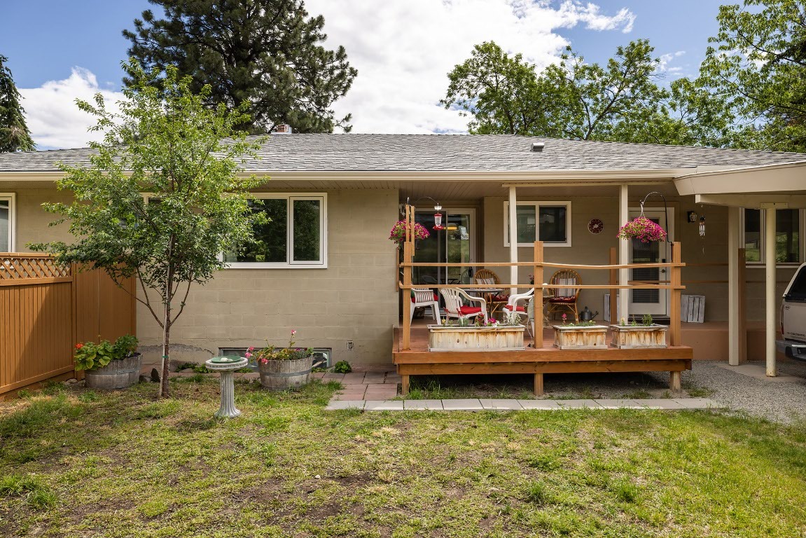 Photo de la propriété: 852 Stuart Road BC V1Z 1G9