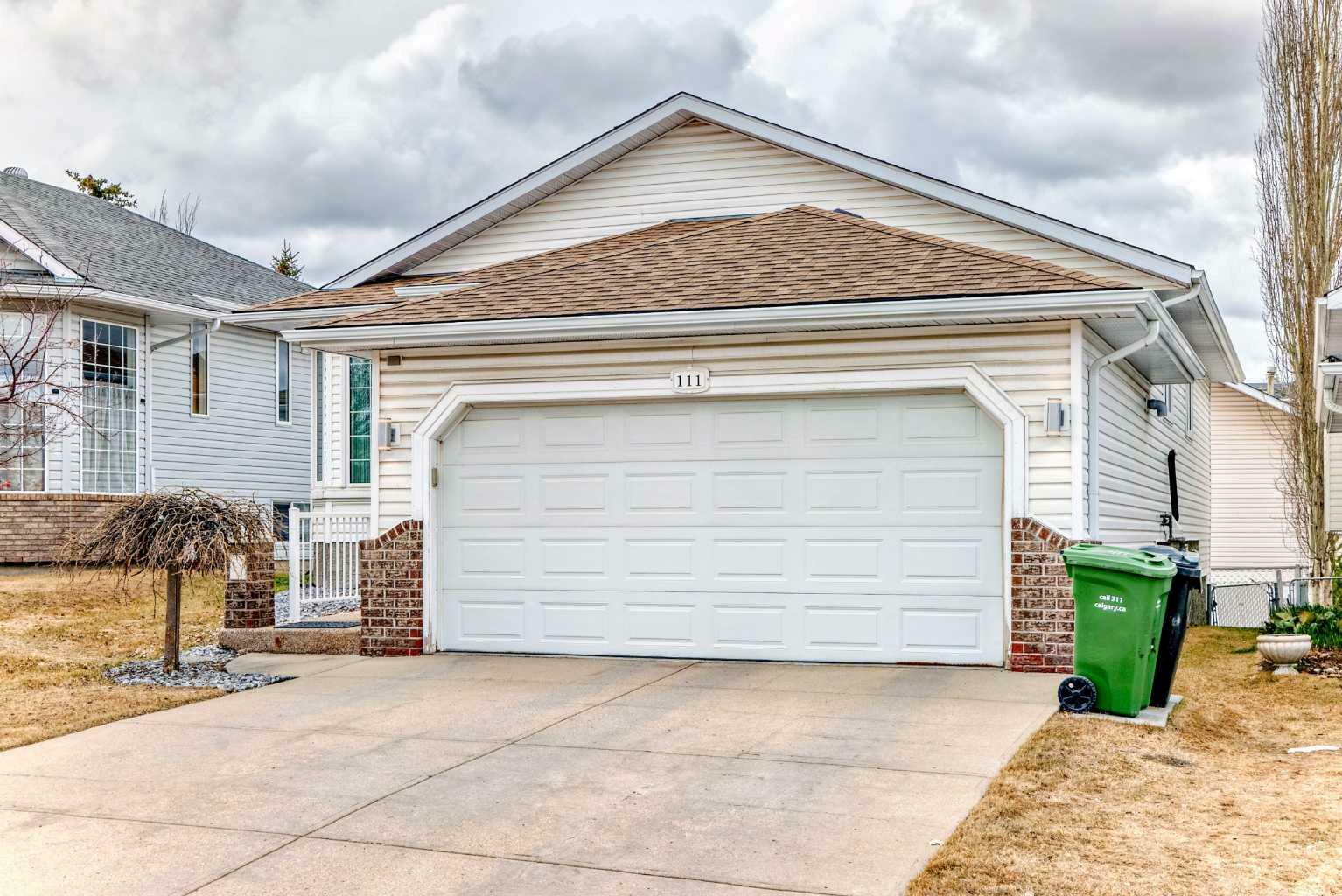 Property Photo: 111 Citadel Drive NW AB T3G 3V3