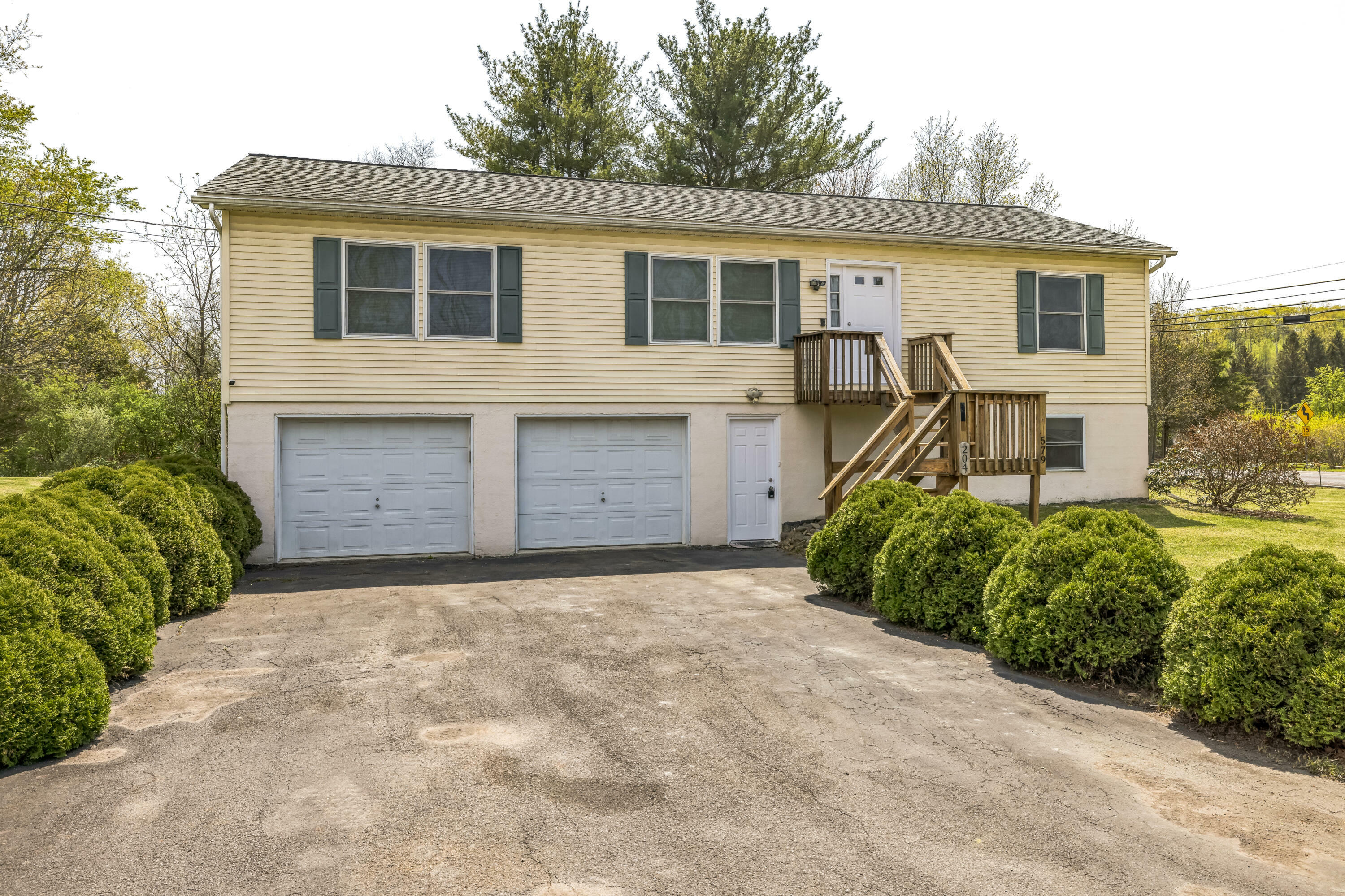 Property Photo: 204 Weiss Road PA 18360