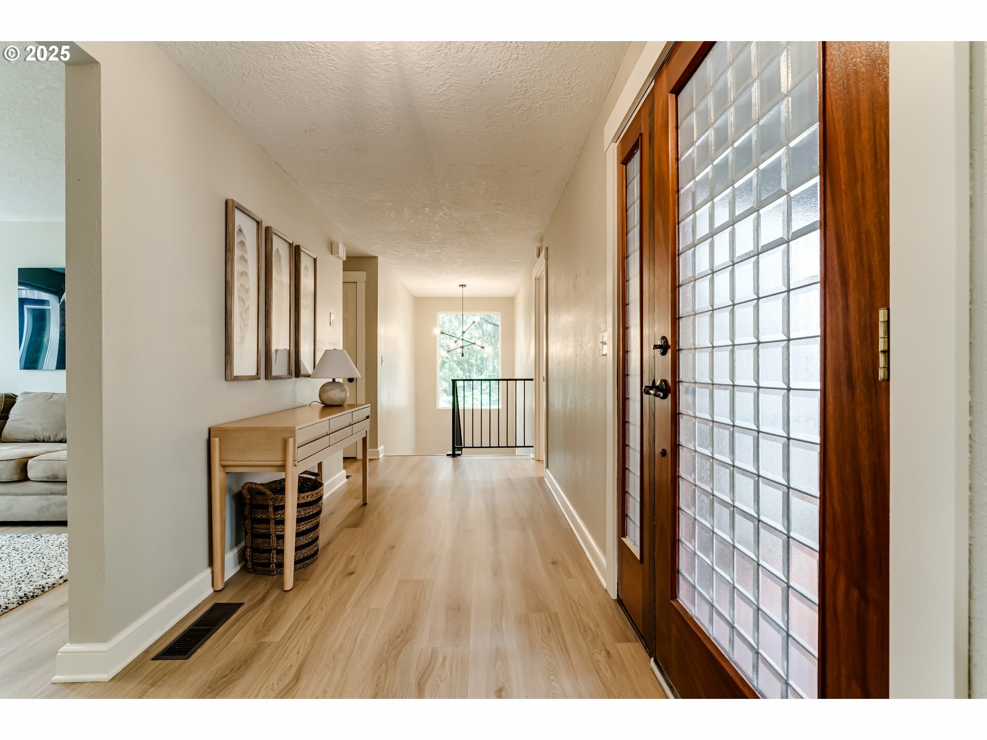 Property Photo: 1807 Fircrest Dr OR 97403