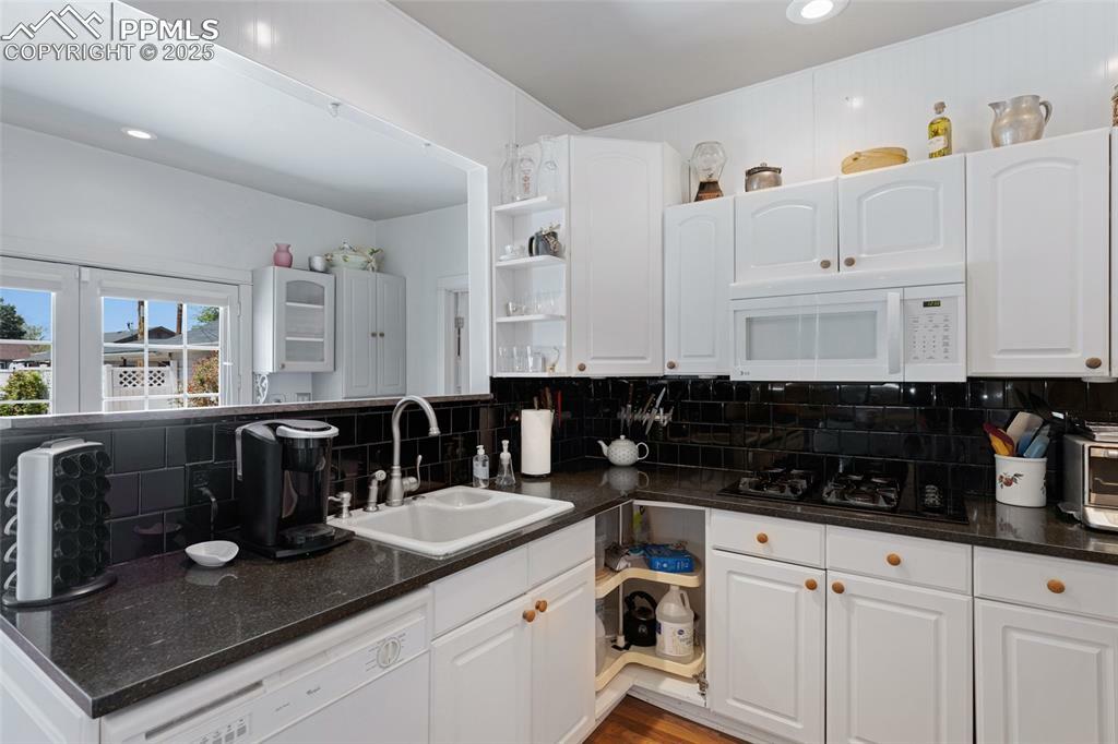 Property Photo: 1419 Berkley Avenue CO 81004