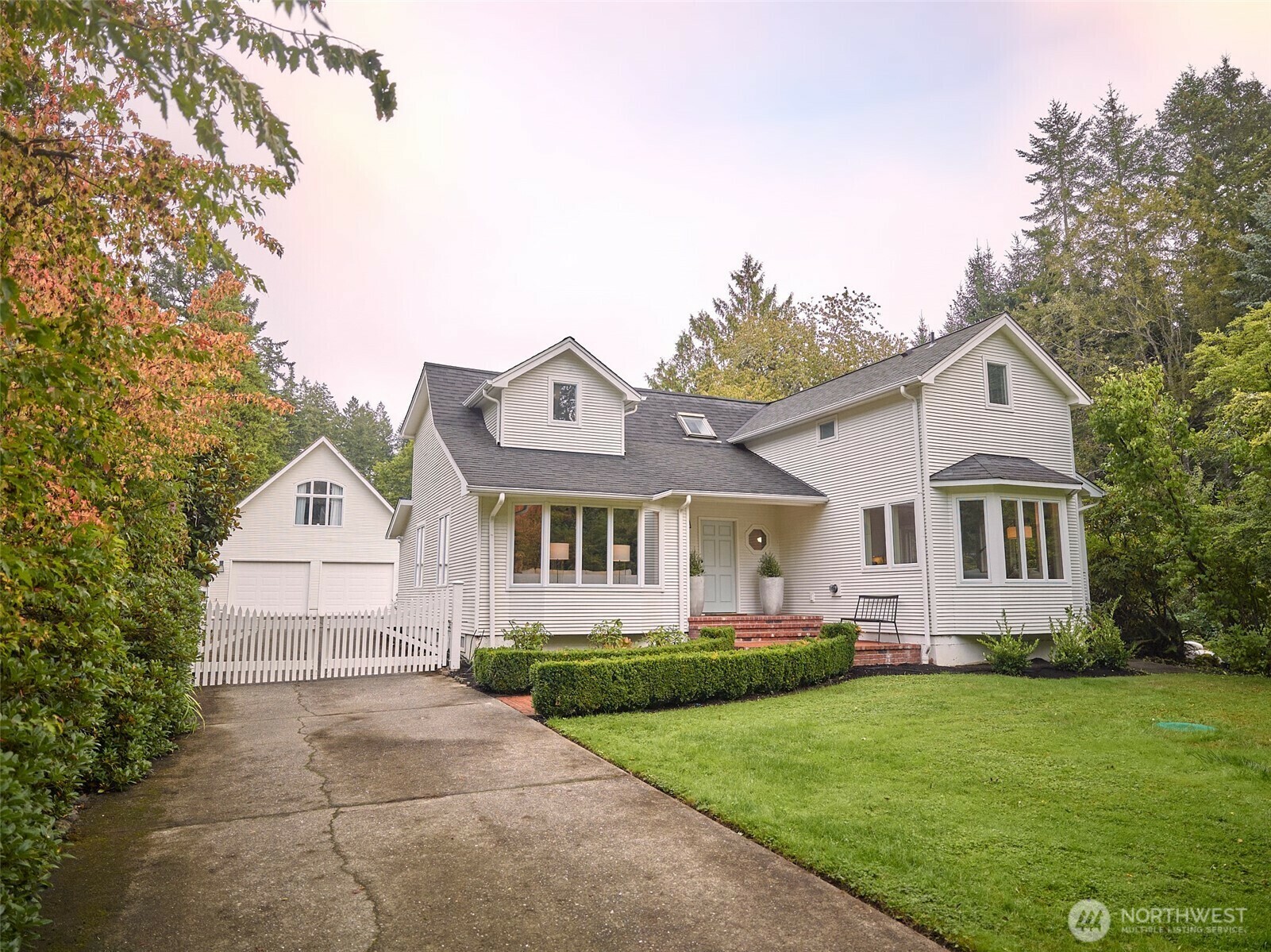 5990  Battle Point Drive NE  Bainbridge Island WA 98110 photo