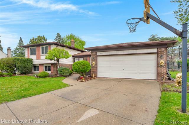 5076 Tyler Drive  Troy MI 48085 photo