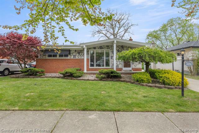 Property Photo: 7484 N Charlesworth Street MI 48127