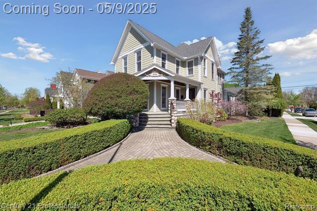 375 Catalpa Drive  Birmingham MI 48009 photo