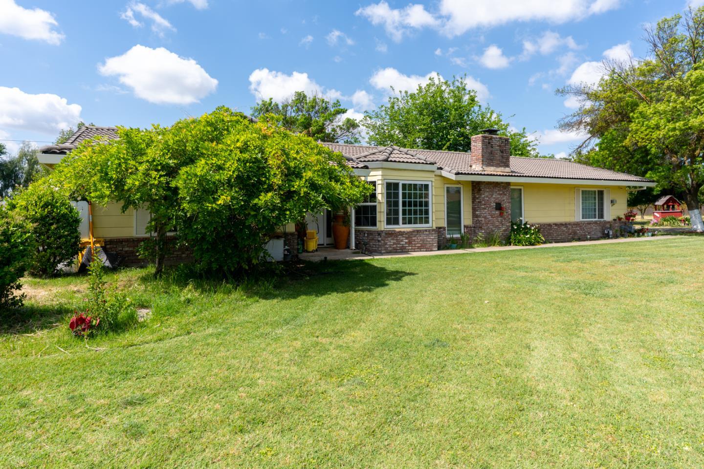 Property Photo: 2965 Dunn Road CA 95340