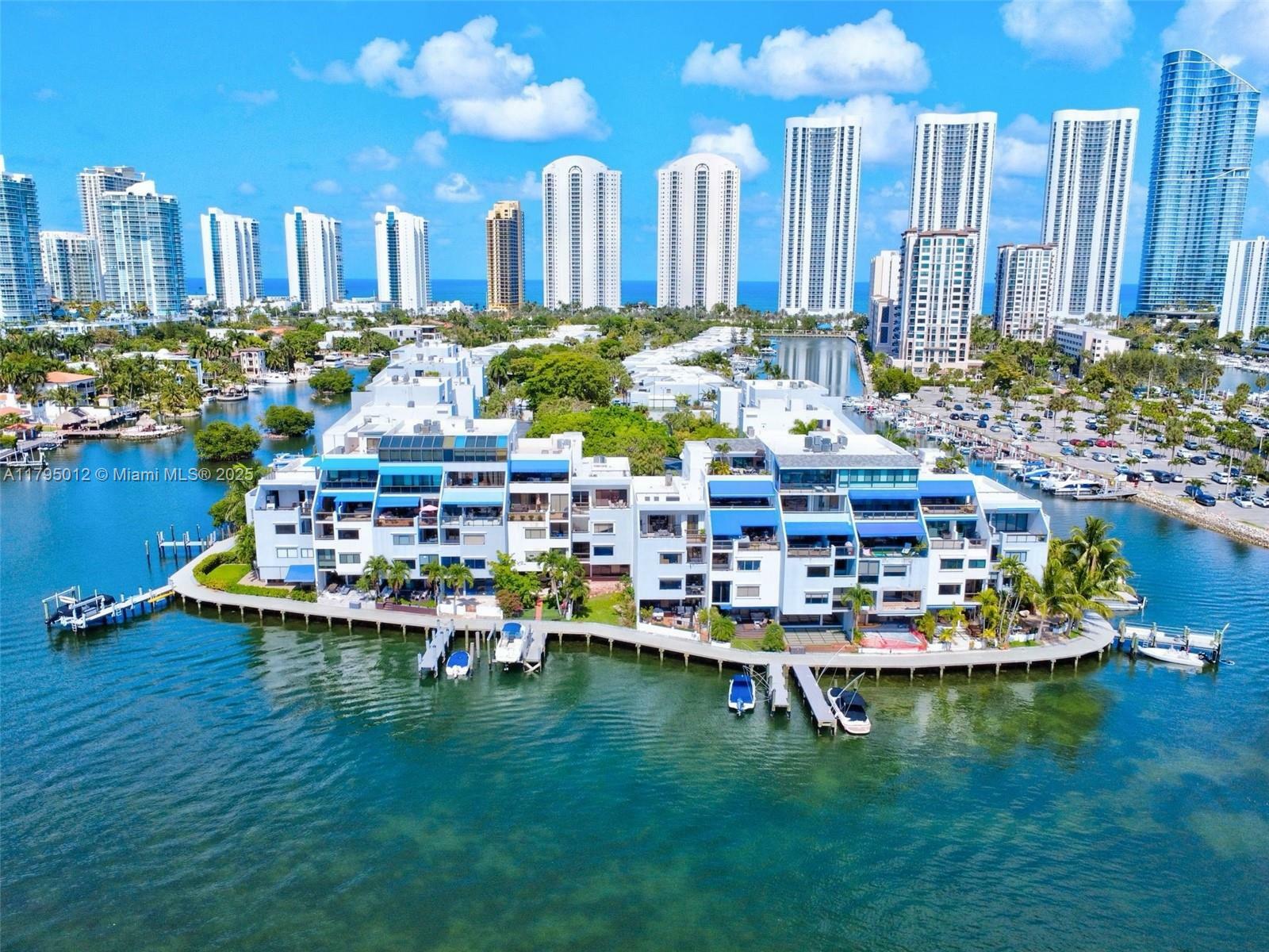 Property Photo: 454 Poinciana Dr 1621 FL 33160