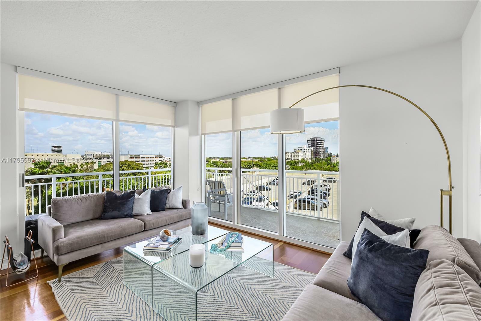 Property Photo: 19501 NW Country Club Dr 613 FL 33180