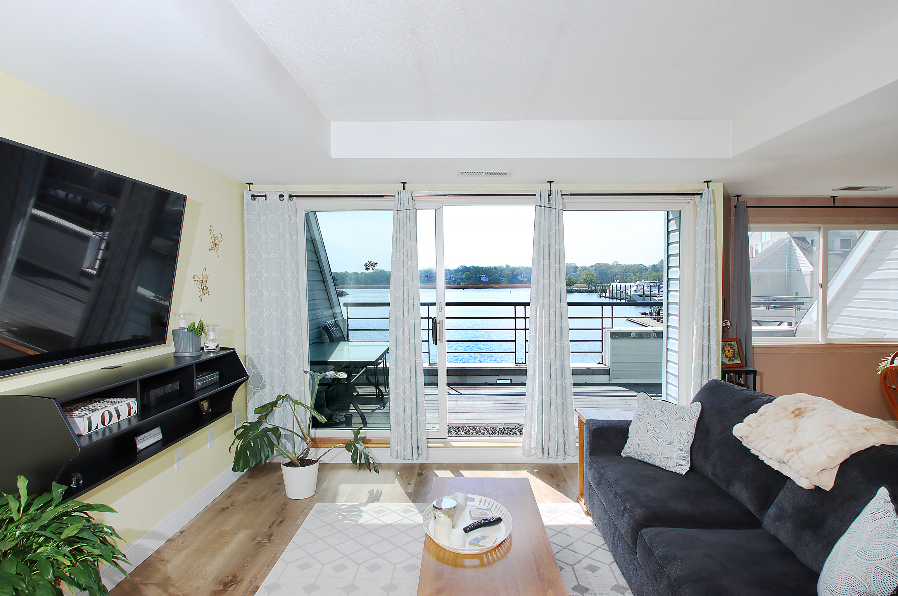 Property Photo: 312 Popes Island Road 312 CT 06461