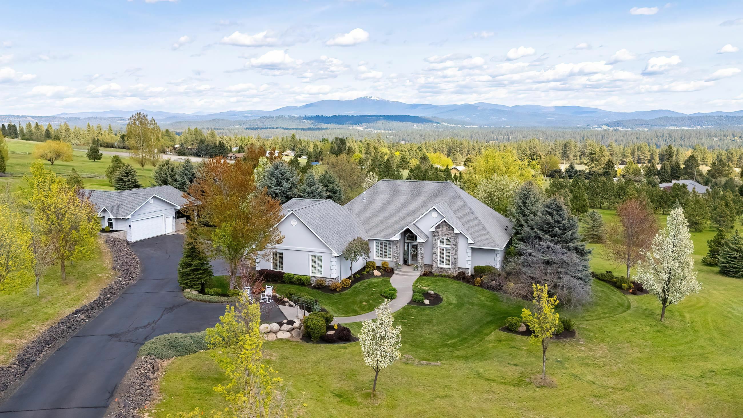 21218 N Saddle Mountain Ln  Colbert WA 99005 photo
