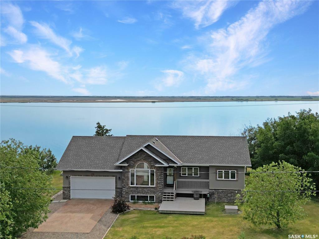 Property Photo: 1 Summerfield Drive W SK S0M 0L0