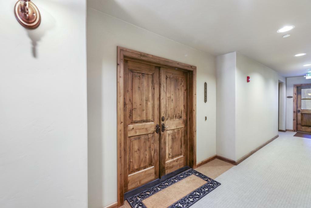 Property Photo: 2803 Summit 1 Condo Drive Dr 2803 ID 83353