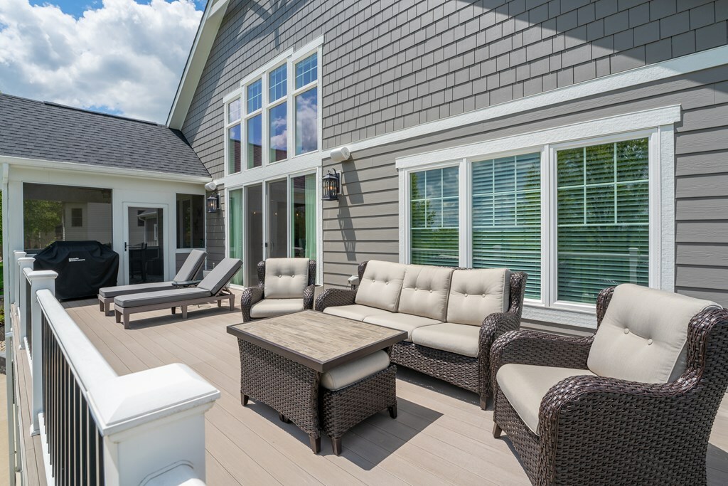 Property Photo: 15 Windsor Drive OH 45601