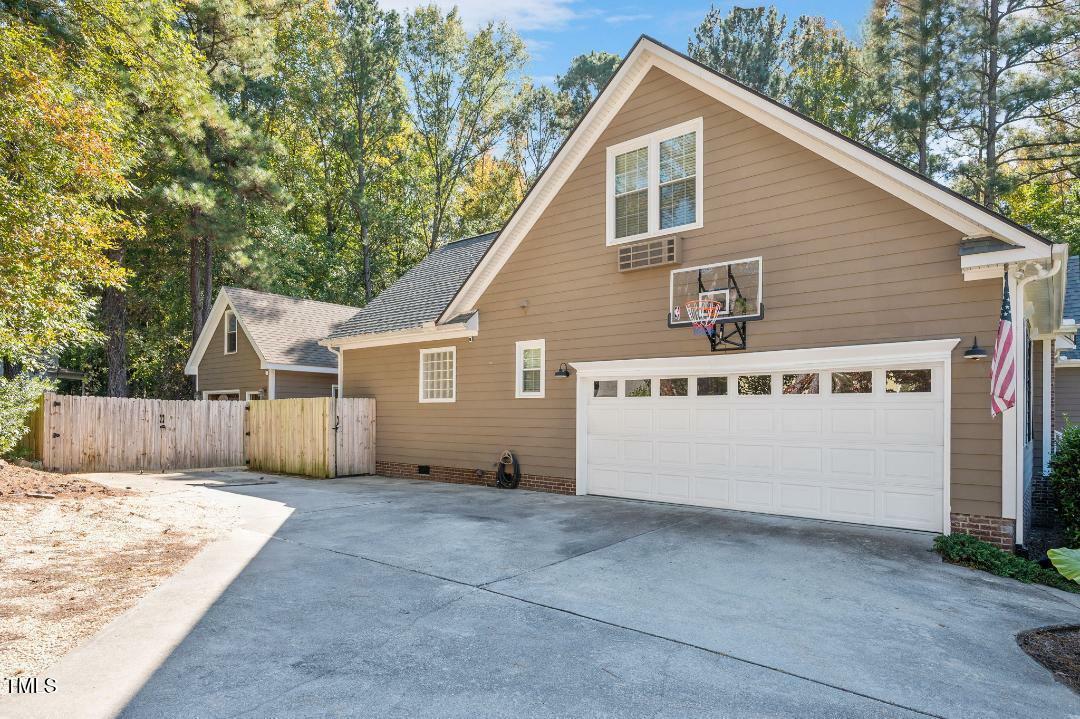 Property Photo: 100 Bradborne Circle NC 27520