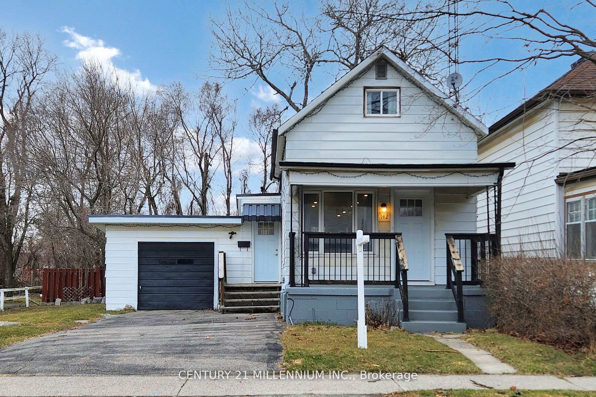 Property Photo: 142 Annis Street ON L1H 3P4