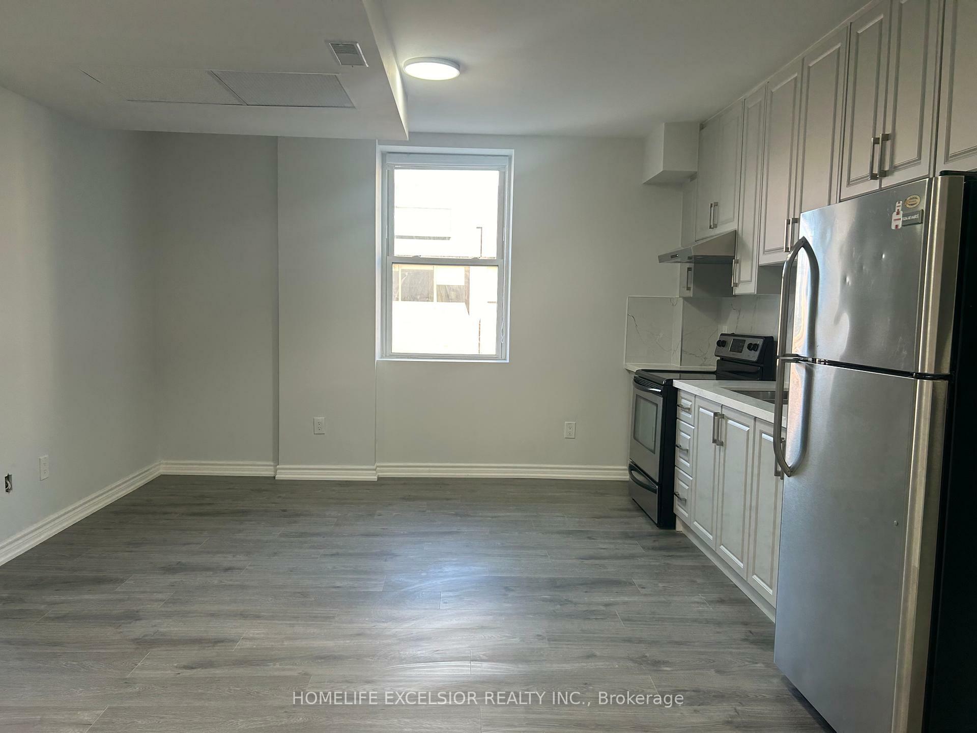 Property Photo: 3 Simcoe Street S Unit 1 ON L1H 1A9
