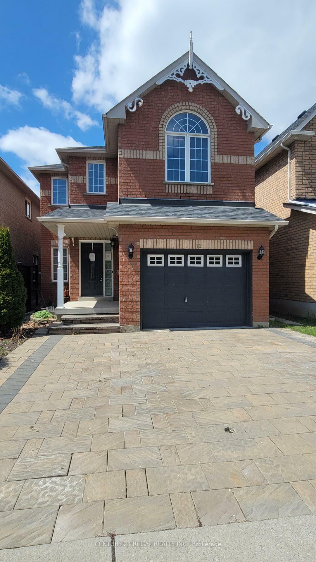 Photo de la propriété: 12 Salt Drive ON L1S 7P3