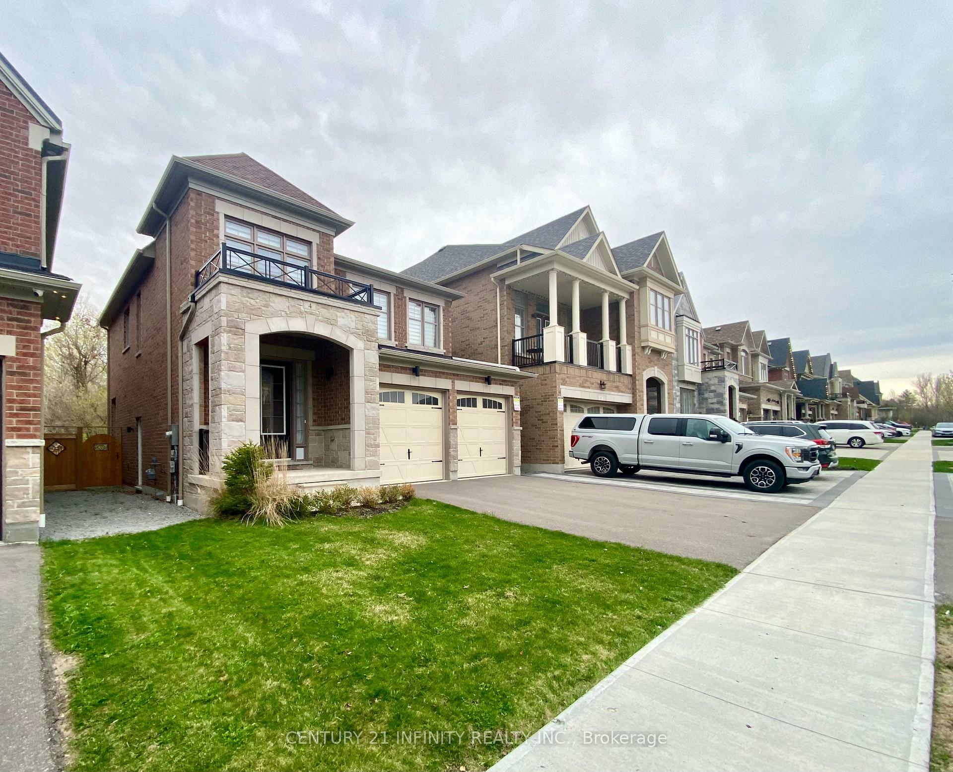 Property Photo: 4 Torbay Street ON L1P 0C2