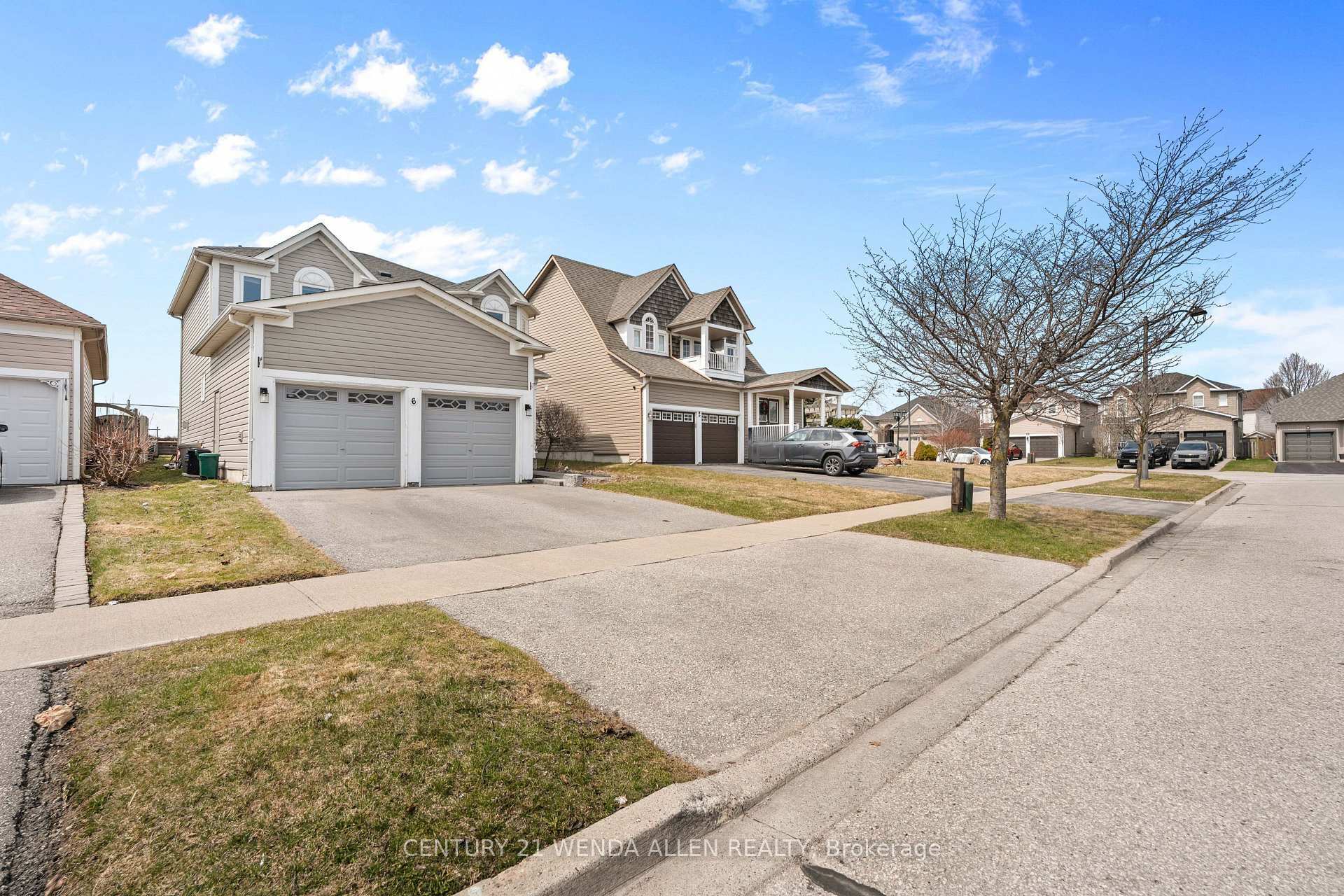 Property Photo: 6 Hammond Street ON L1C 5E5