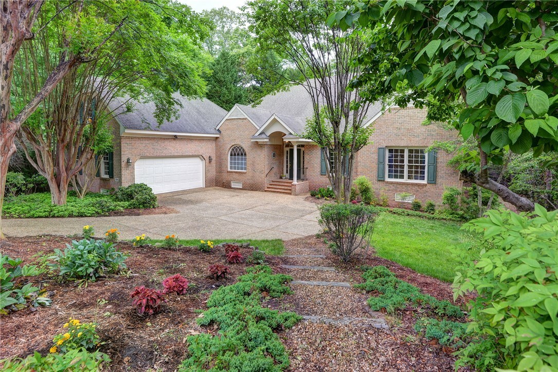 Property Photo: 104 Sparks Court VA 23185
