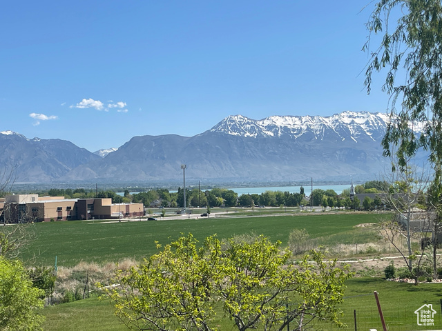 Property Photo: 294 W Farmside Dr S UT 84045