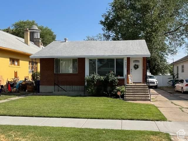 Property Photo: 953 E 24th St UT 84401