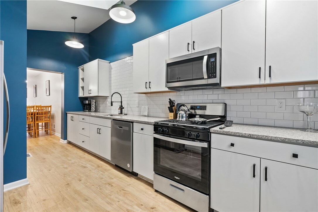 Property Photo: 1015 Constance St PA 15212