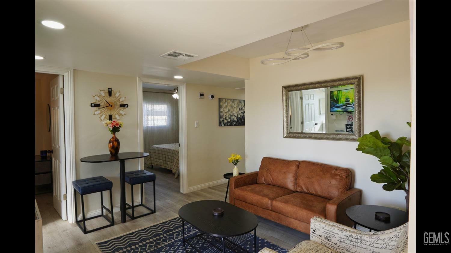 Property Photo: 3206 Candlewood Drive CA 93306