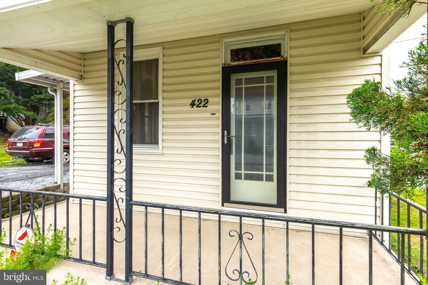 Property Photo: 422 High Street PA 17113