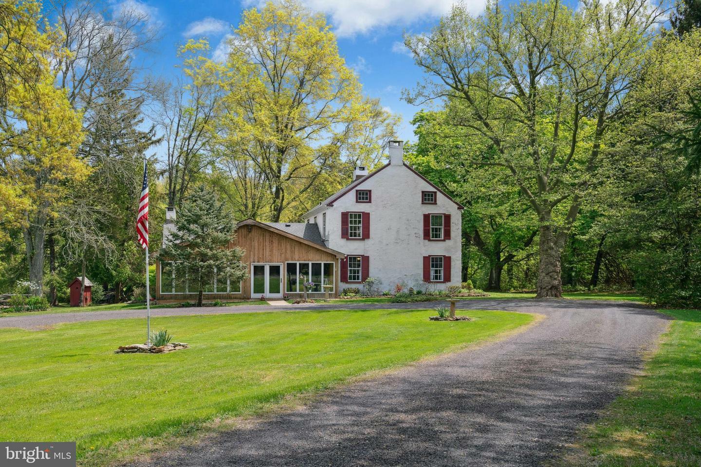 Property Photo: 8043 Richlandtown Road PA 18951