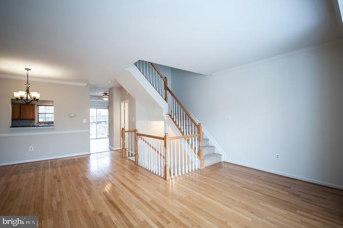 Property Photo: 14206 Beddingfield Way VA 20121