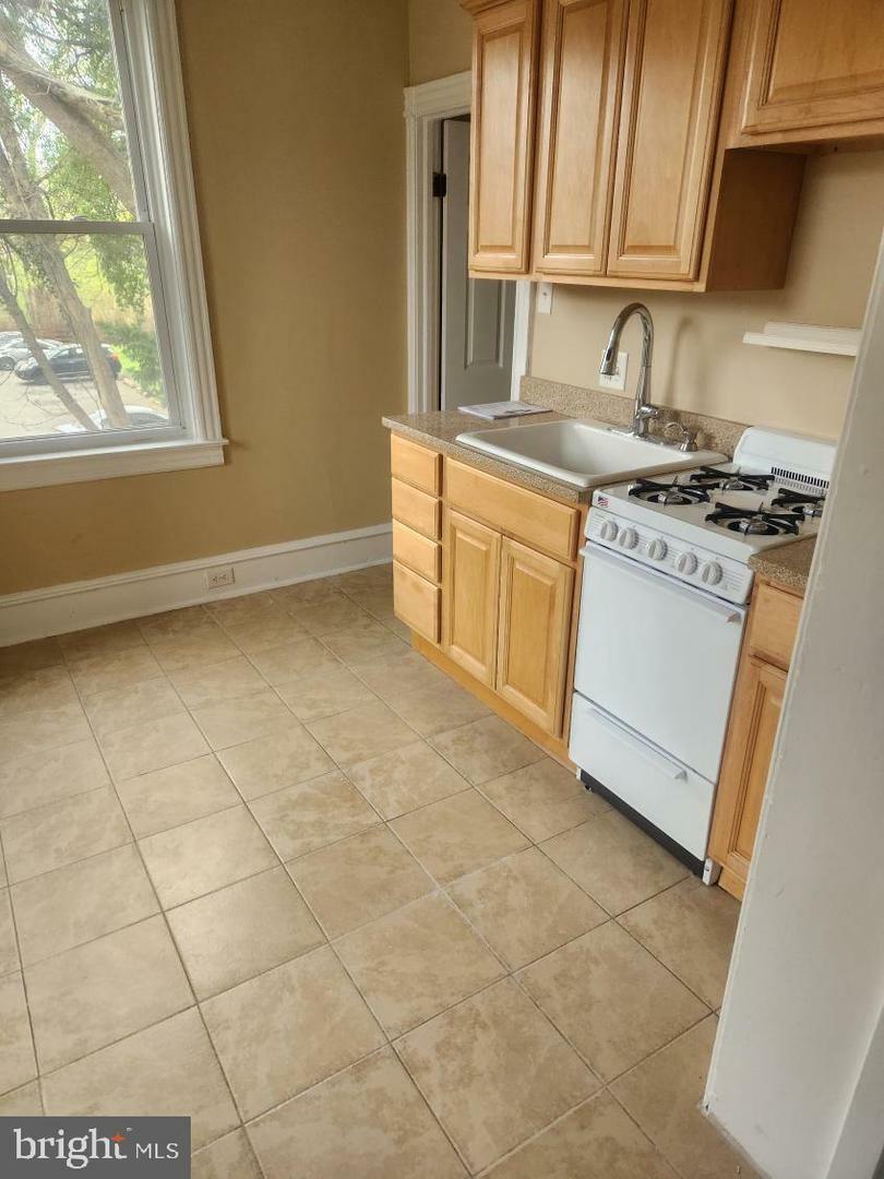 Property Photo: 538 E Church Road PA 19027