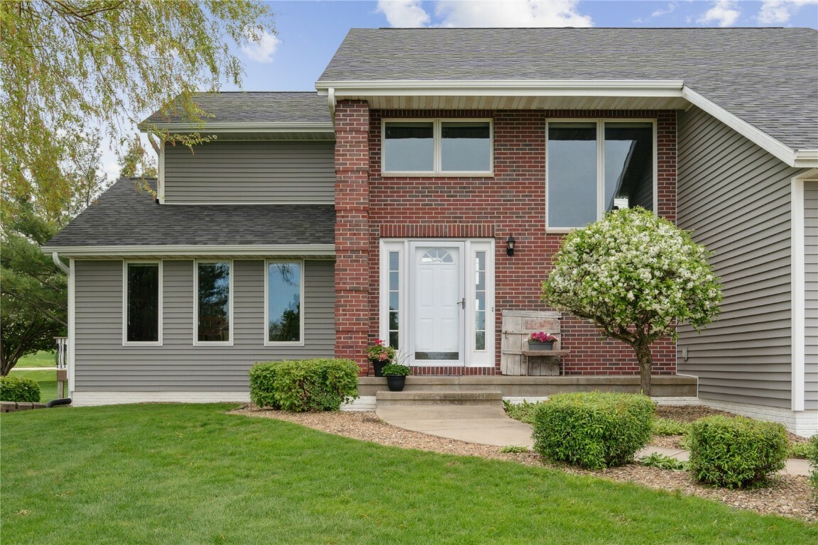 Property Photo: 4199 Brookside Drive IA 52302