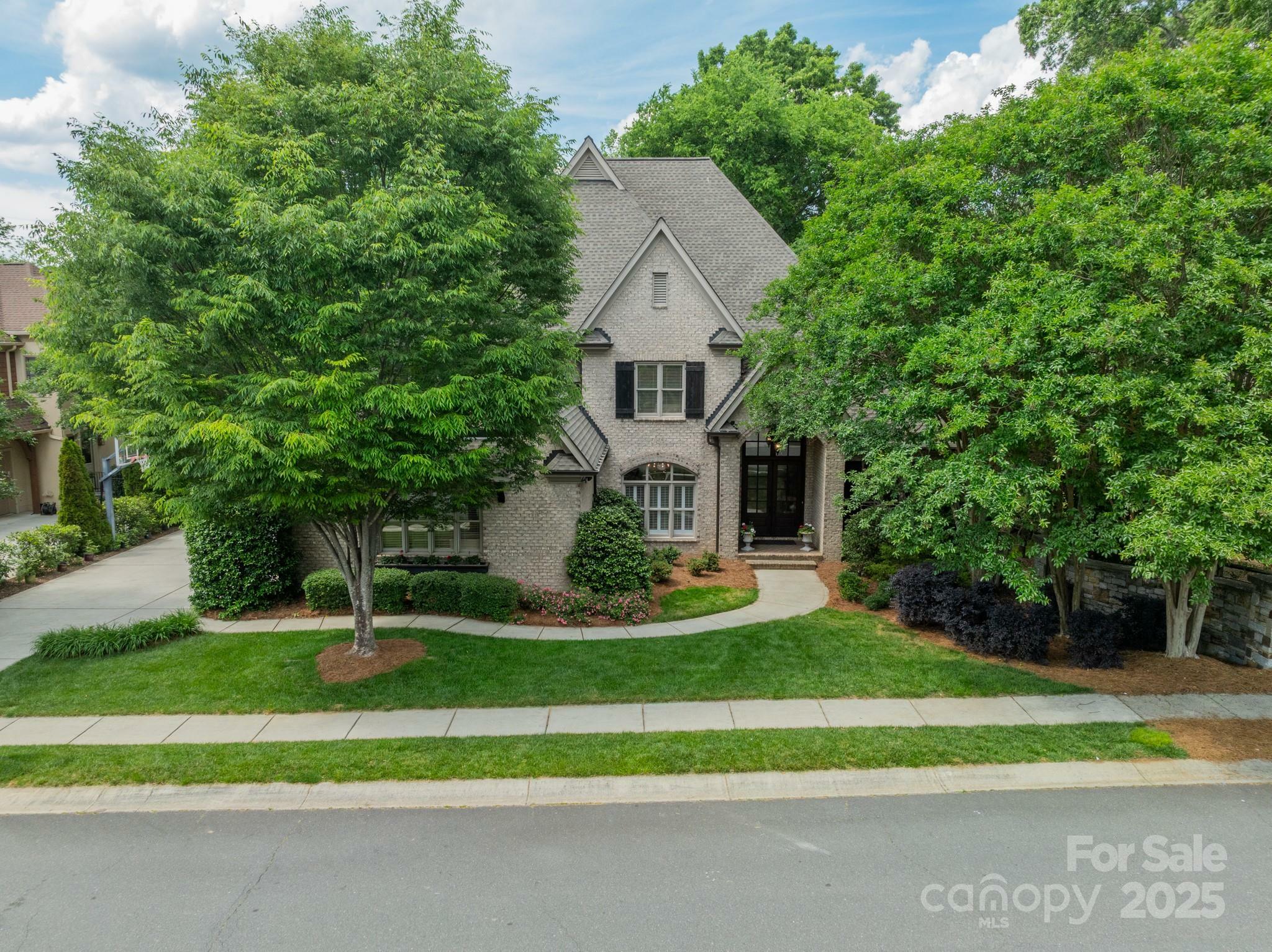 Property Photo: 7138 Wessynton Drive NC 28226