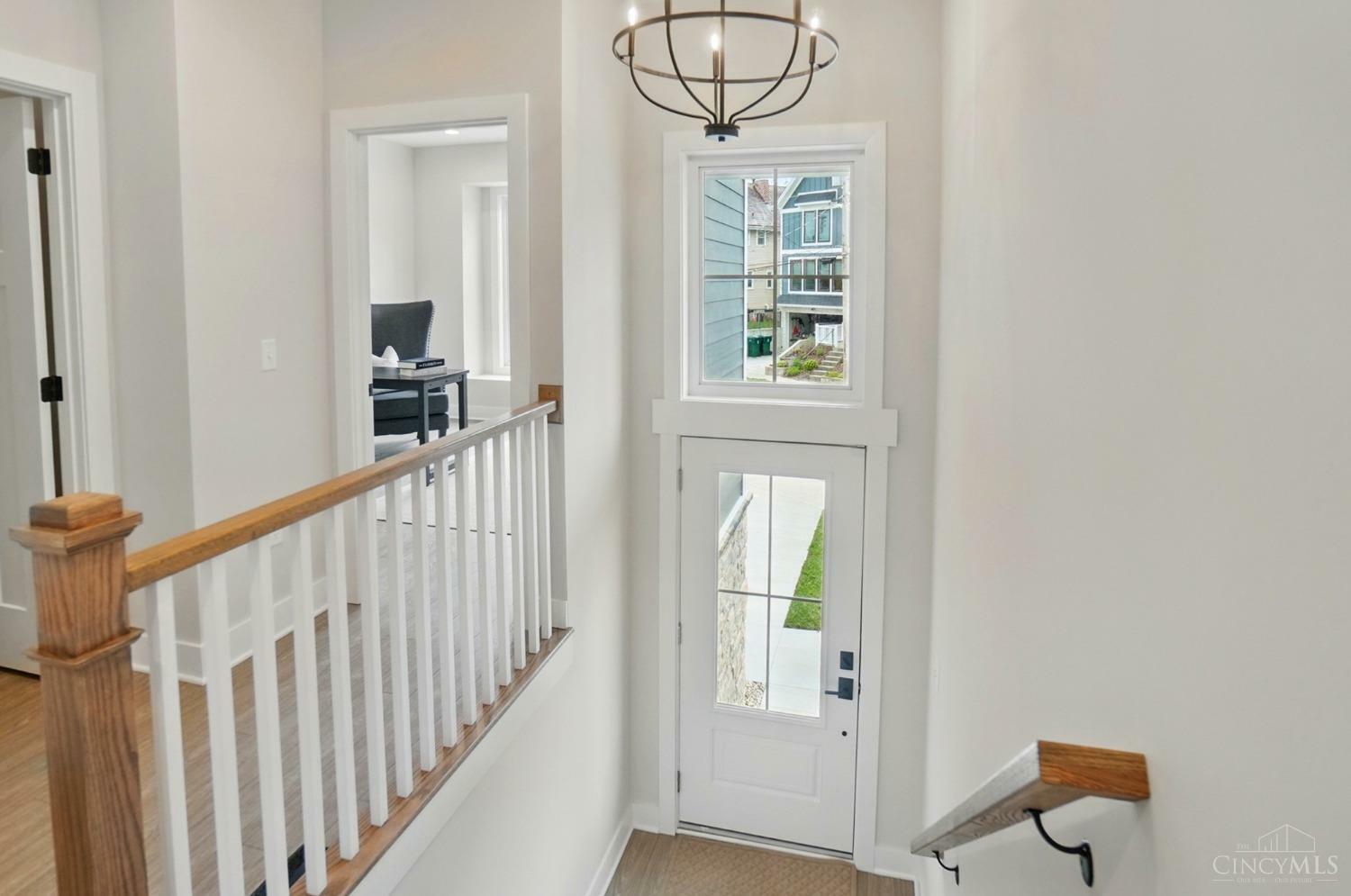 Property Photo: 3026 Lavinia Avenue OH 45208