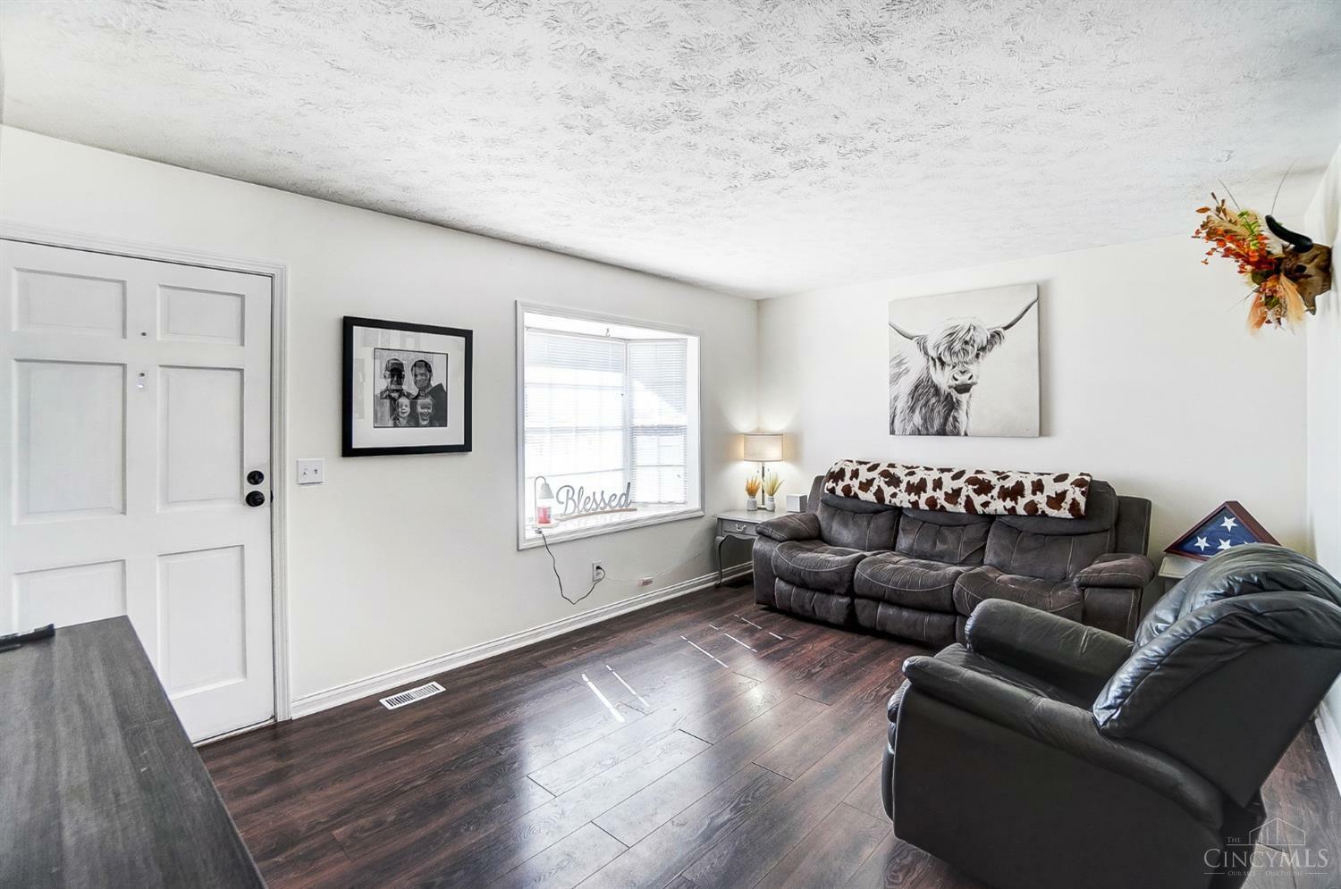 Property Photo: 1512 Rolling Knoll Drive OH 45140