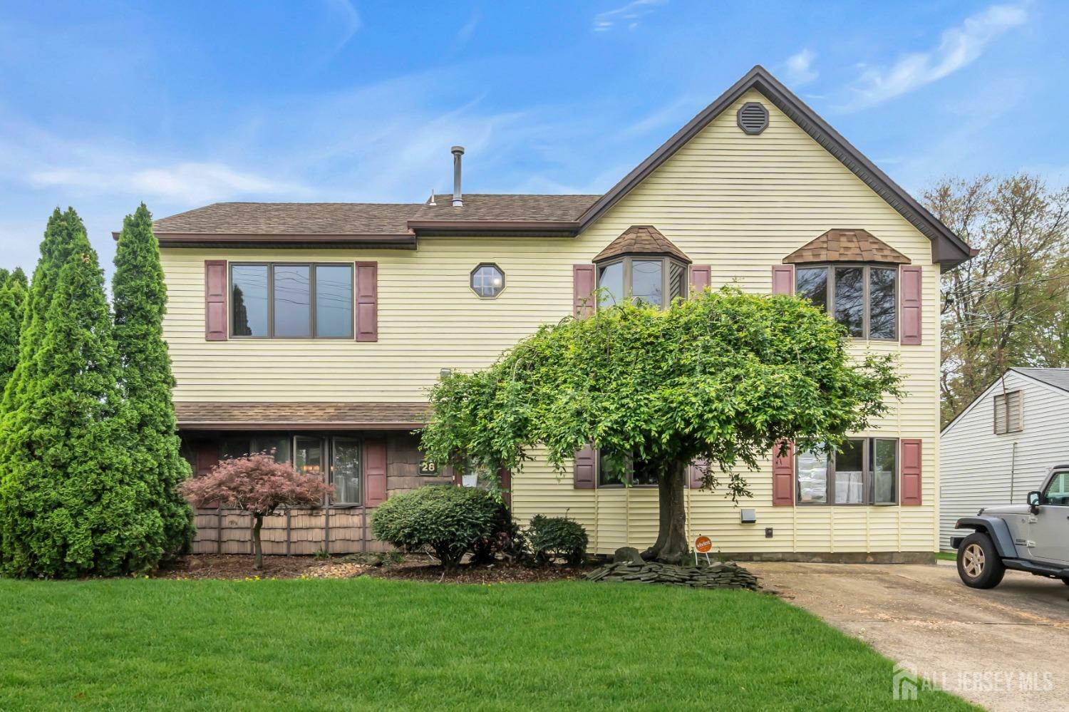 28 Colton Road  Edison NJ 08817 photo