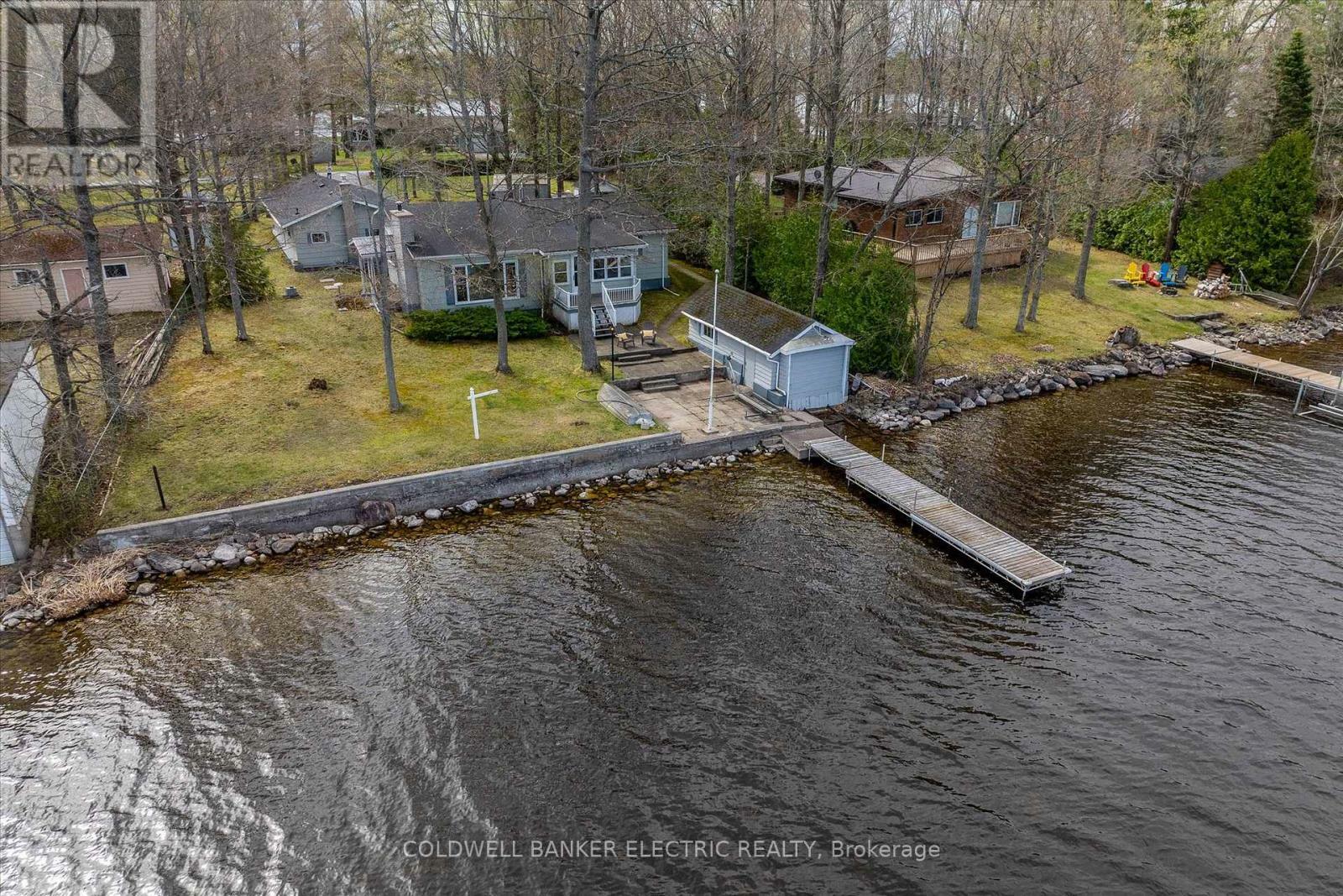 Property Photo: 318 Fothergill Isle ON K9J 6X2
