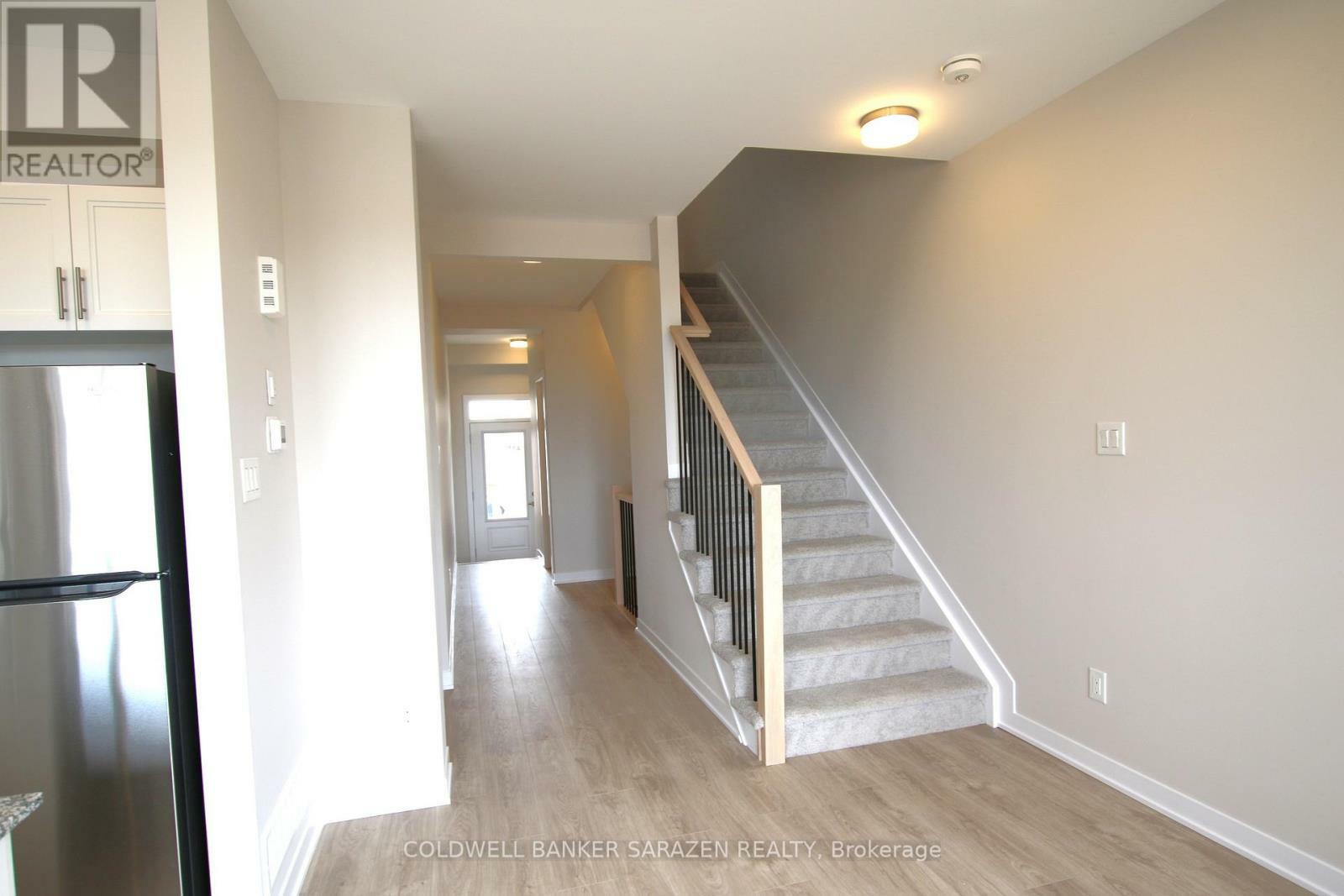 Property Photo: 807 Andesite Terrace ON K2J 7G5