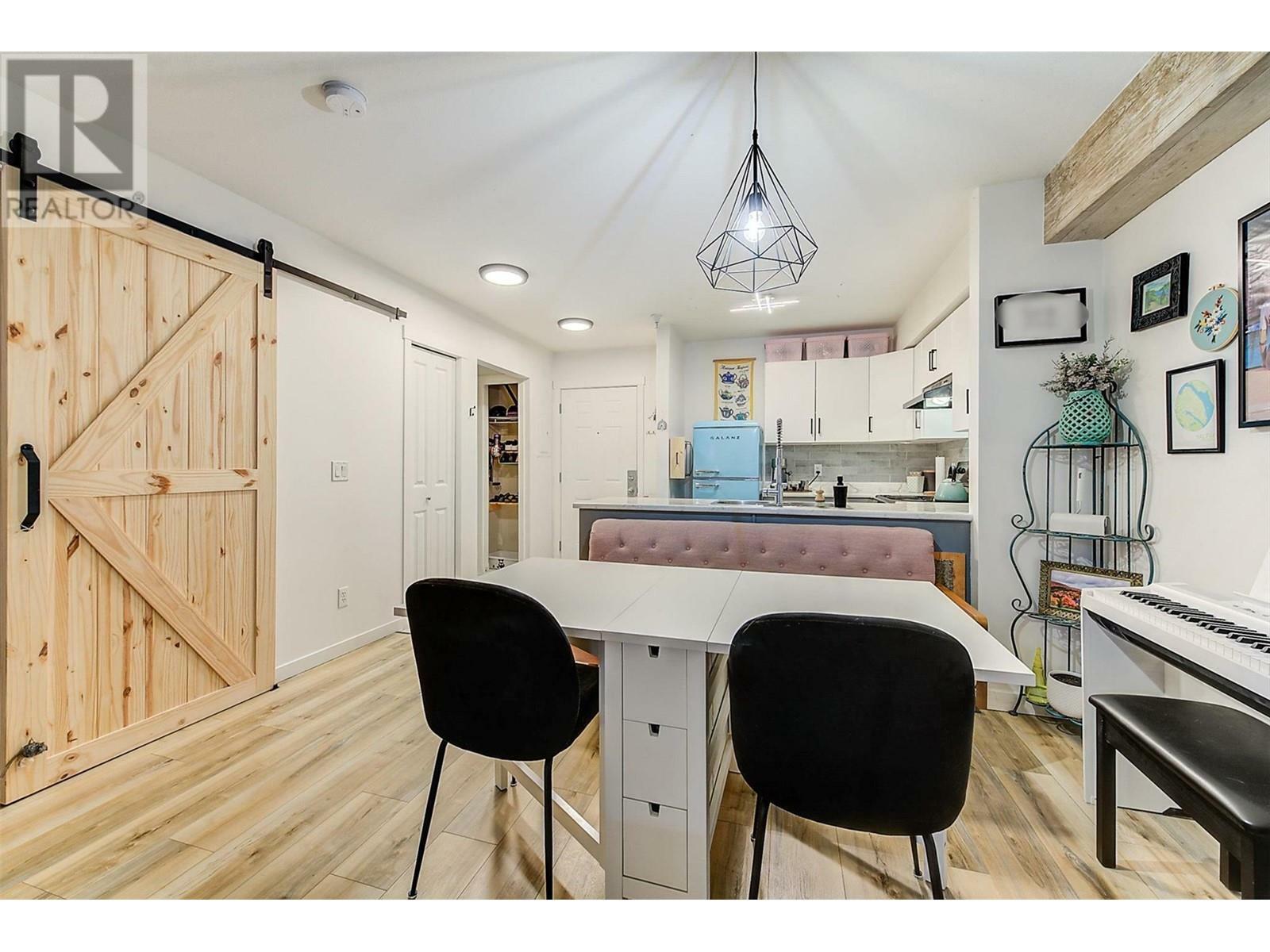 Photo de la propriété: 1481 Glenmore Road North 210 BC V1V 2C5
