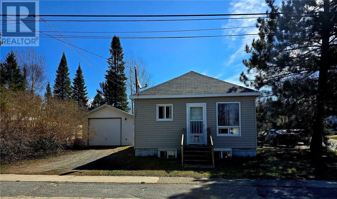 28 McDougall  Sudbury ON P3L 1A4 photo