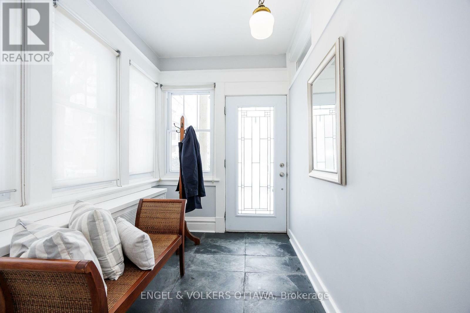 Property Photo: 11 Howick Place ON K1S 3S4
