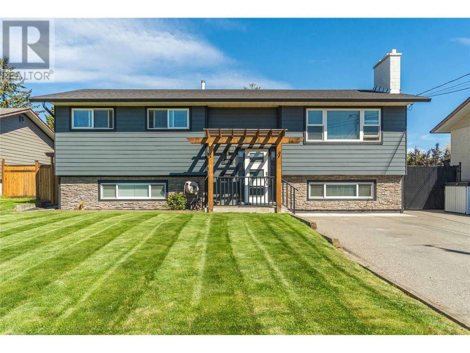 667 Cambridge Crescent  Kamloops BC V2B 5B7 photo