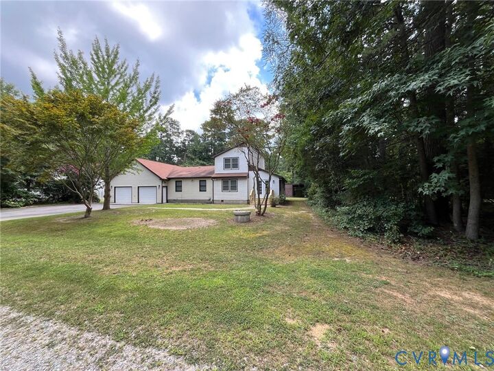 209 Pineview Drive  Hartfield VA 23071 photo