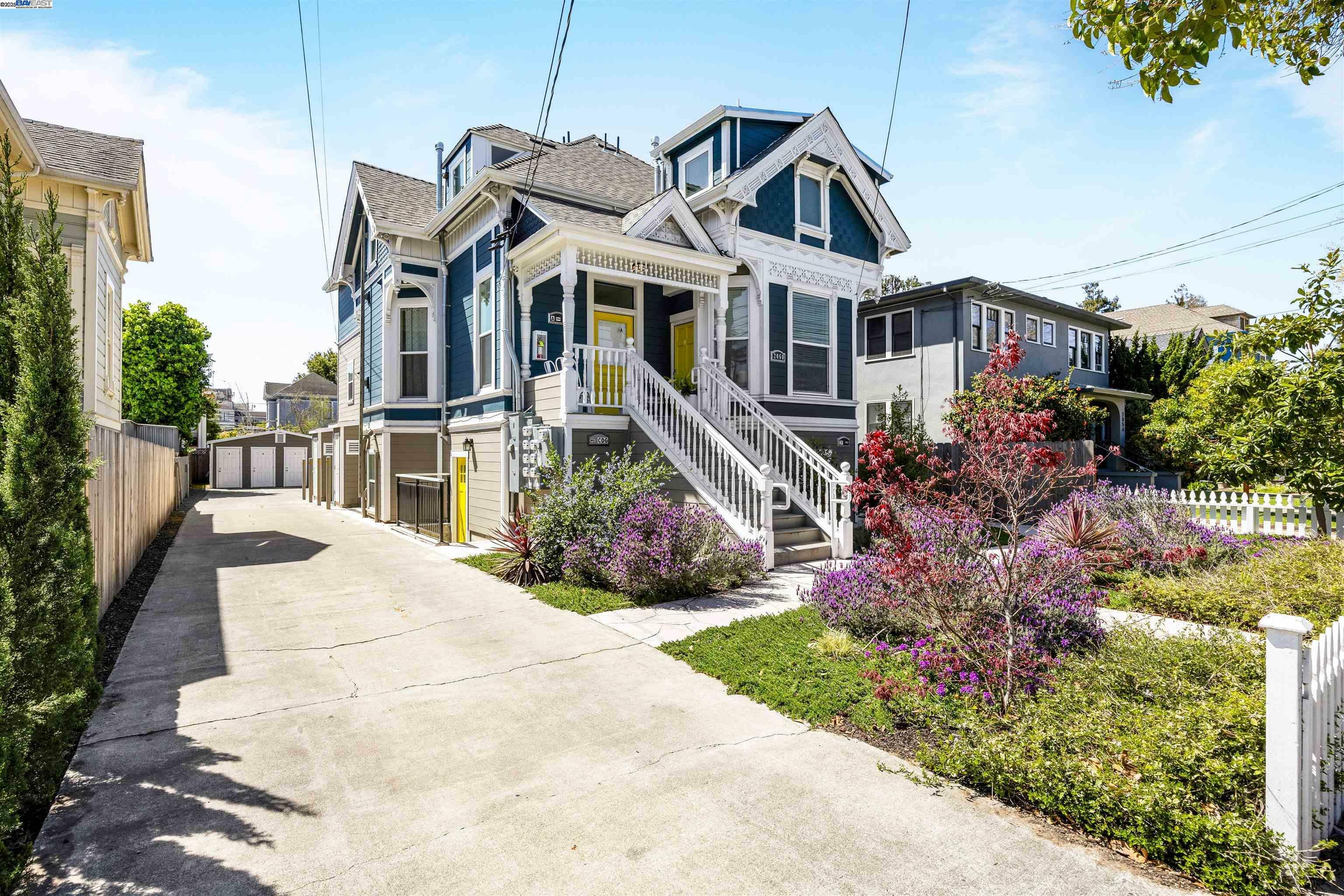 Property Photo:  2060 San Antonio Ave  CA 94501 
