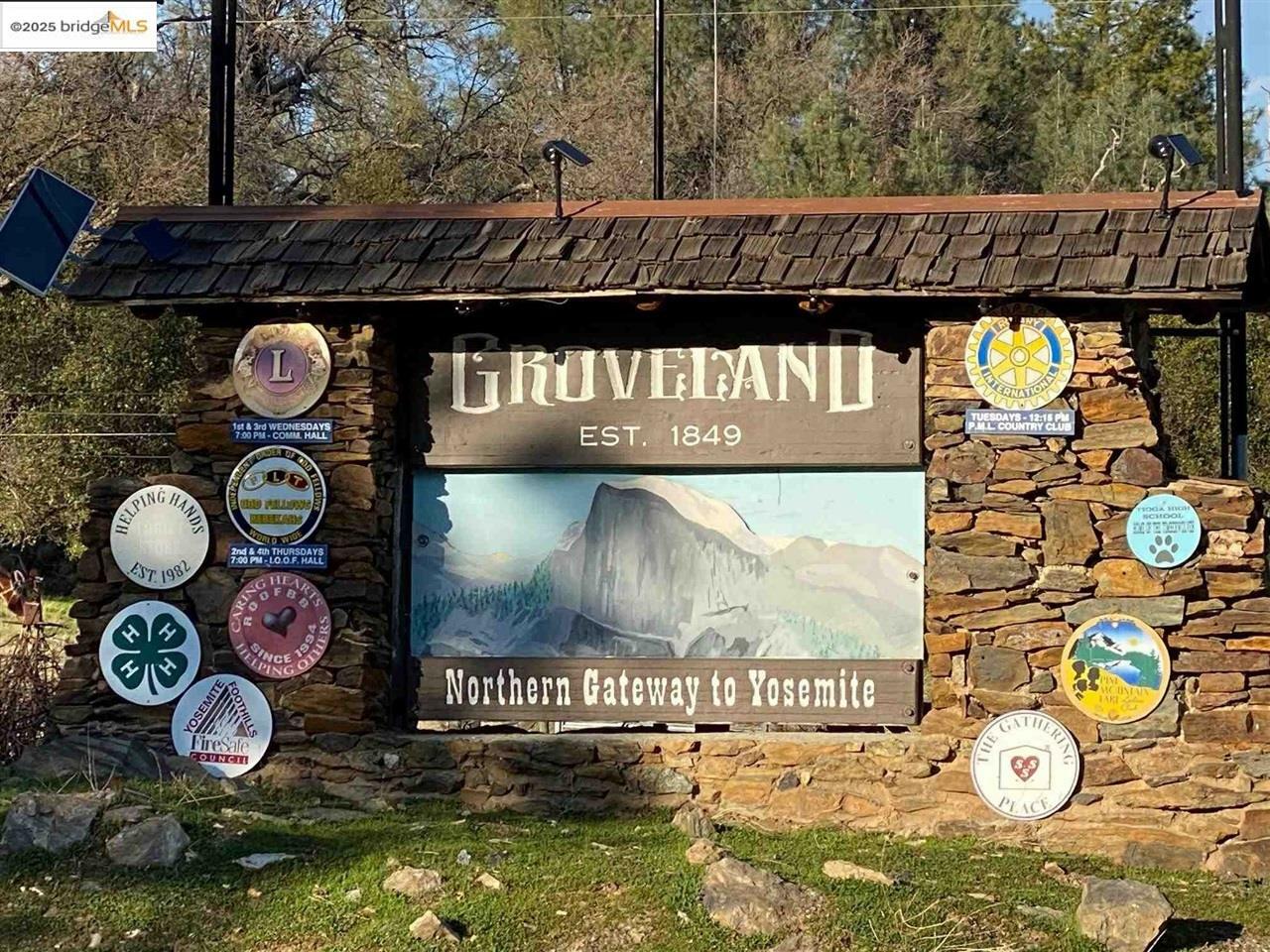 18497 State Hwy 120  Groveland CA 95321 photo
