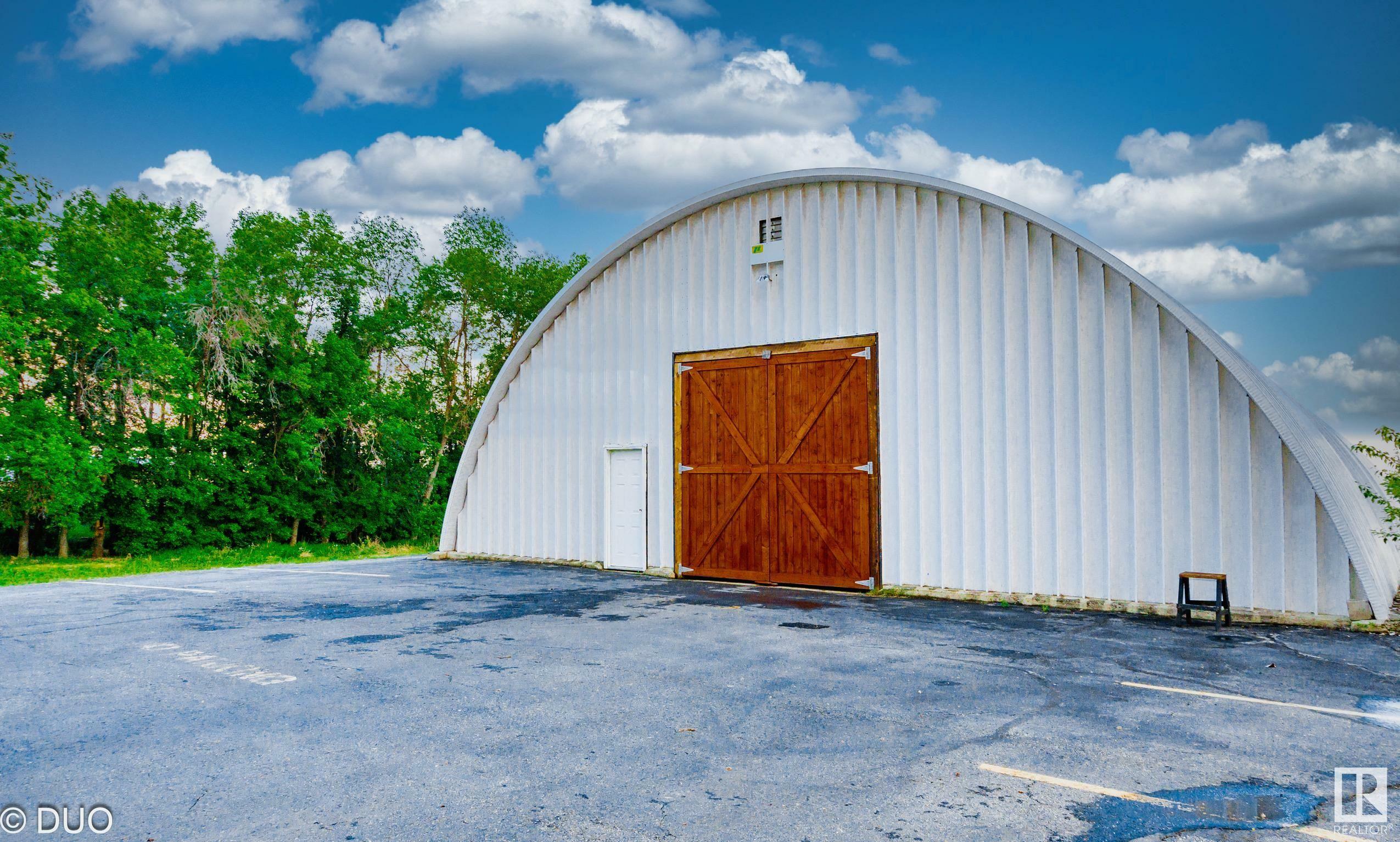 Property Photo: 24041 Twp Road 510 AB T4X 0T1