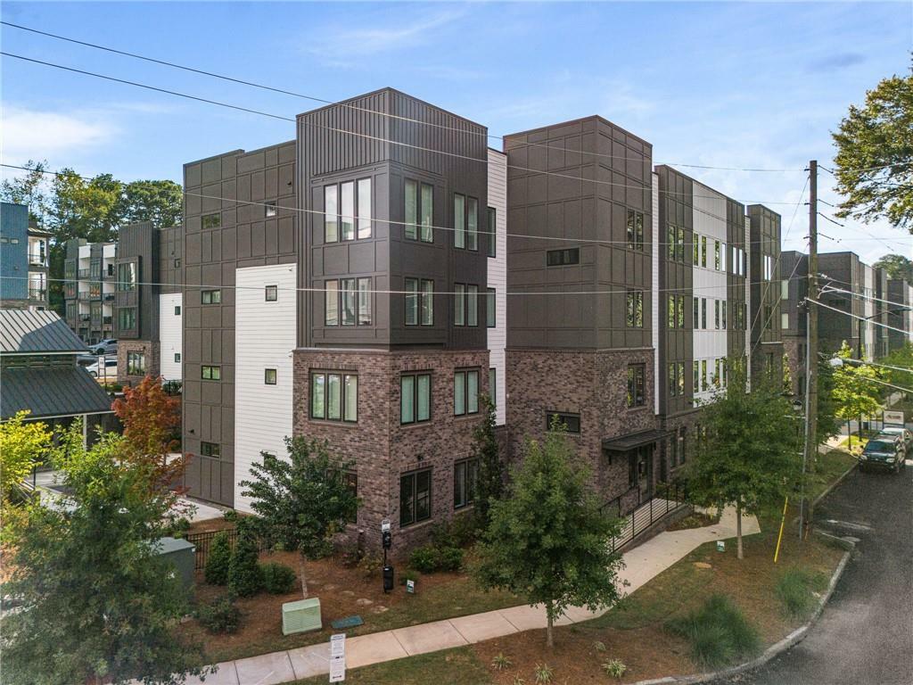Property Photo: 383 Grant Circle SE 1634 GA 30315